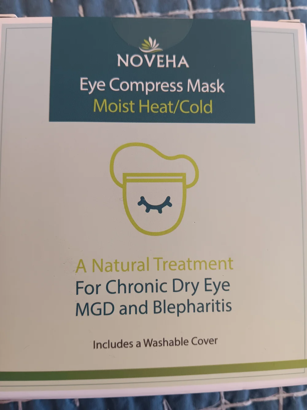 Noveha Moist Heat/Cold Eye Compress Mask in Cream and Green